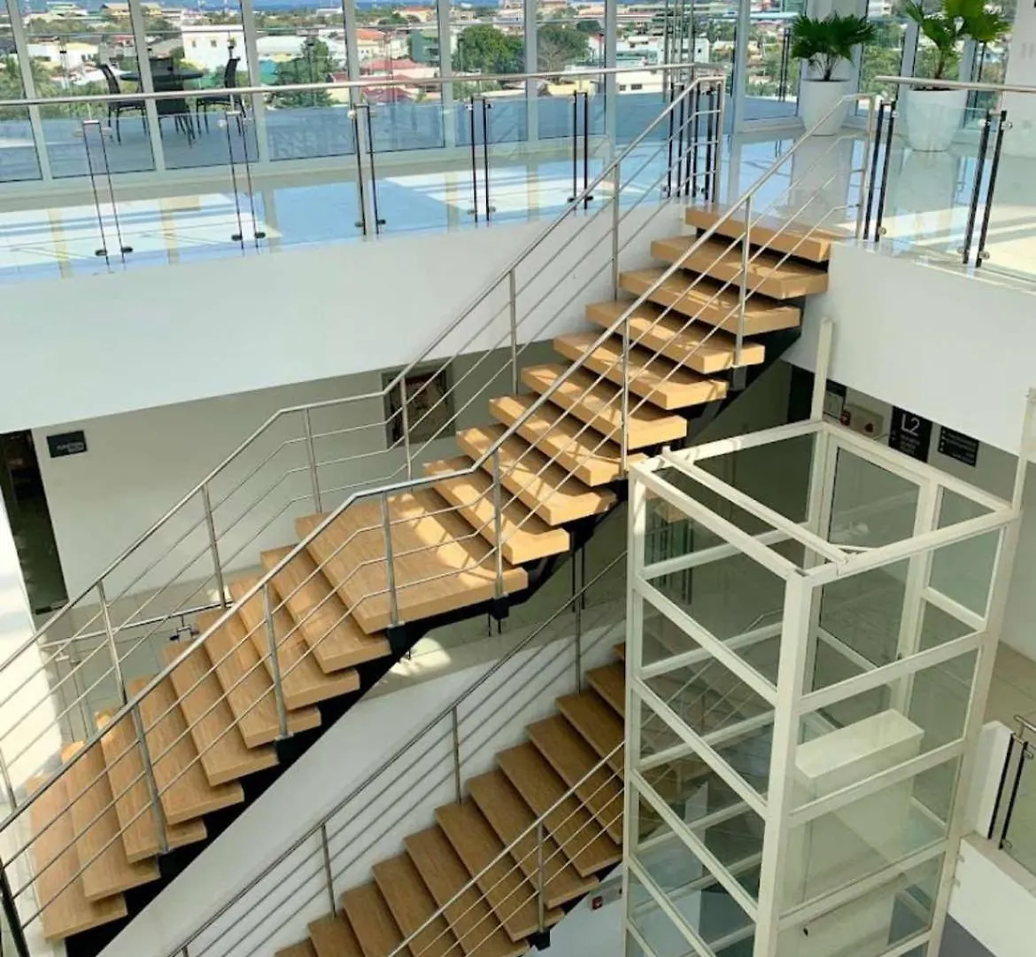 Davao City 1 Bedroom With Balcony In Abreeza Mall הפיליפינים