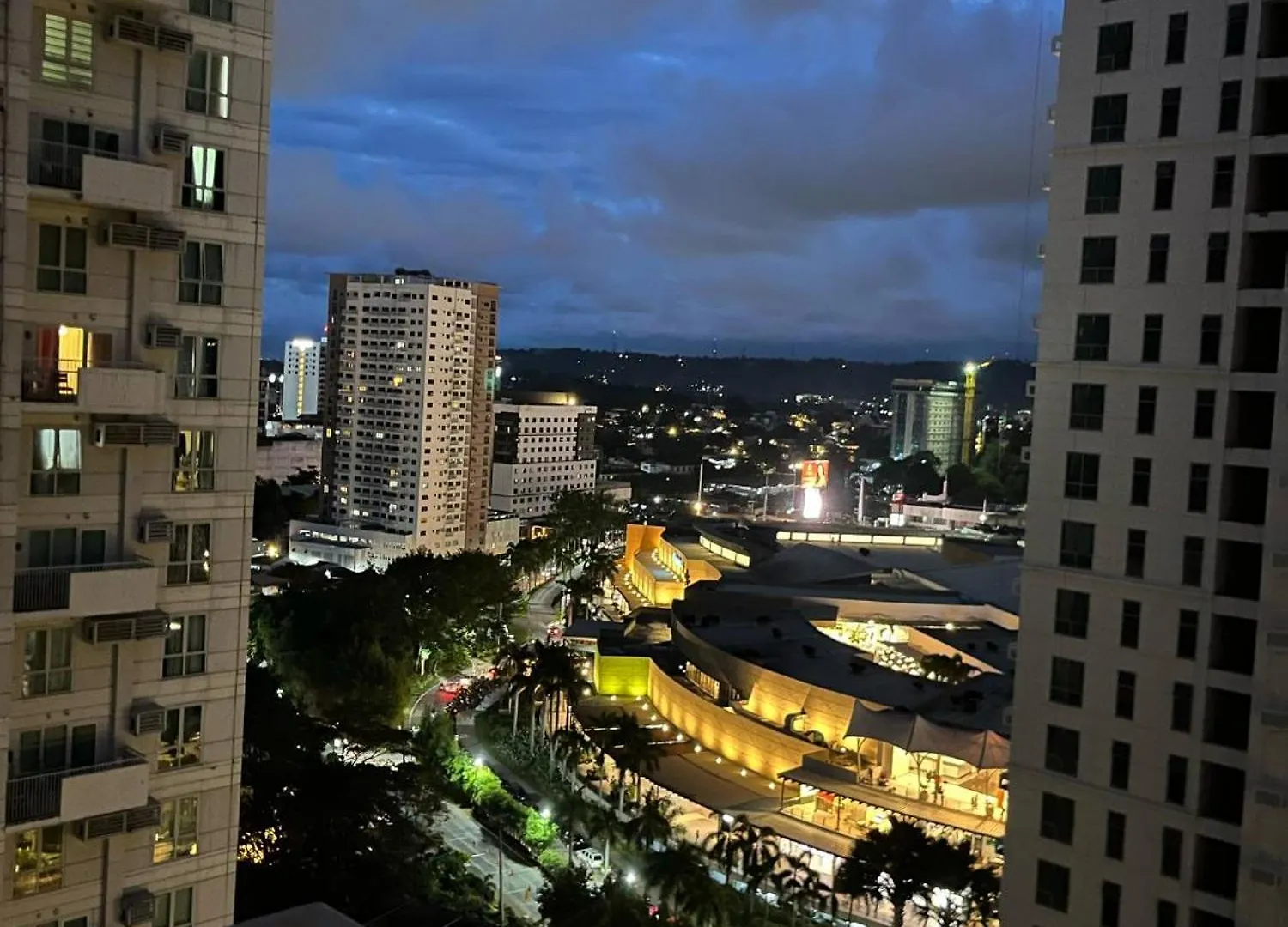 מלון Davao City 1 Bedroom With Balcony In Abreeza Mall