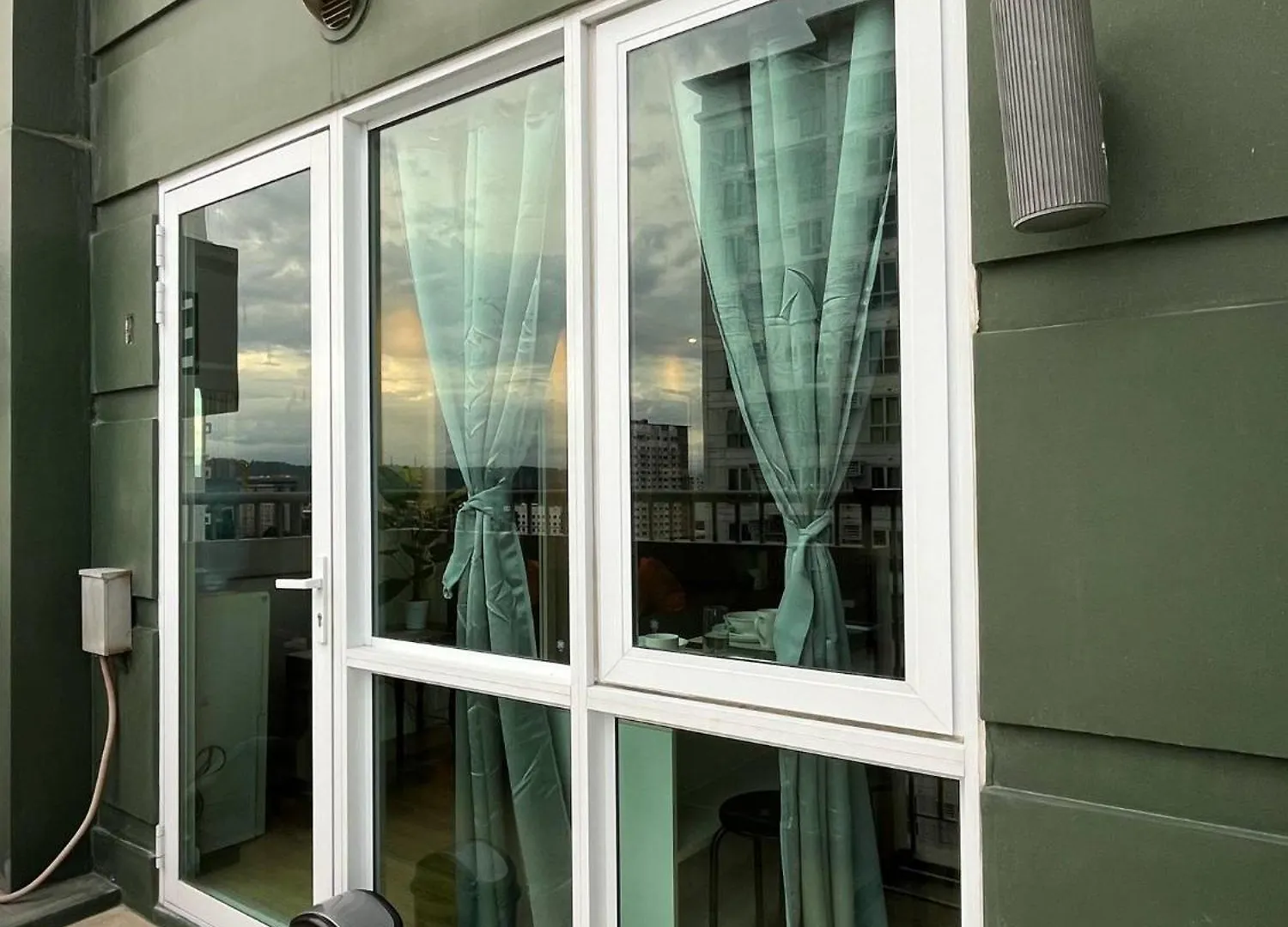 Davao City 1 Bedroom With Balcony In Abreeza Mall
